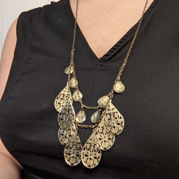 Long multilayer necklace - Picture 3 of 3